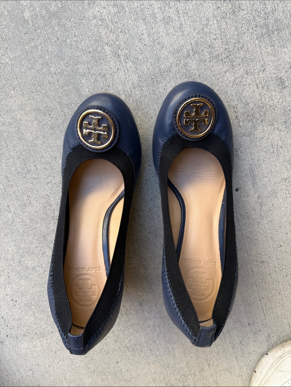 Tory Burch Caroline 65mm Wedge Ballet Flats – Navy